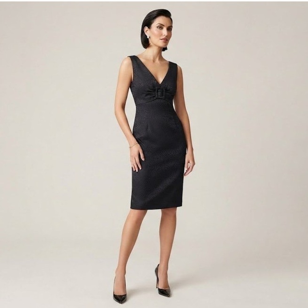 St. John Black Animal Jacquard V-Neck Sheath Midi Dress 2  Quiet Luxury Cocktail